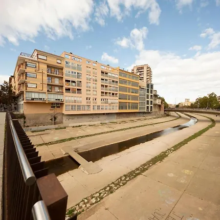 Bravissimo Pont Areny * Χιρόνα