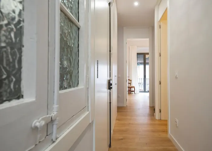 Bravissimo Pont Areny, Modern 3 Bedroom アパート ジローナ
