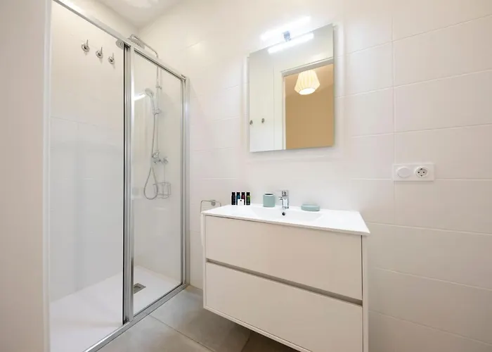Bravissimo Pont Areny, Modern 3 Bedroom アパート *