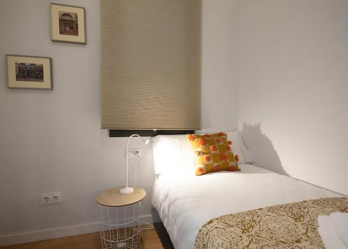 Bravissimo Pont Areny, Modern 3 Bedroom アパート *